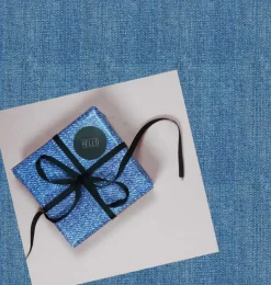 Jeans als Geschenk verpacken- Kuscheltiere < 15 Euro