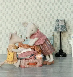 Maileg Strickkleid mit Käsebeutel, große Schwester Maus + ein Metallkoffer- Kleidung Für Die Maileg-mäuse|Puppenhaus Und Mäusehaus